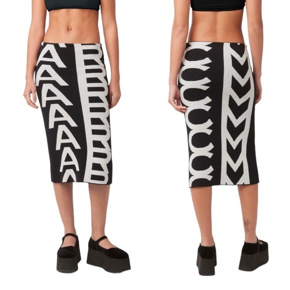 Marc Jacobs Monogram Oversized Knit Jumper and Monogram Knit Tube Skirt L/XL - Picture 4 of 16